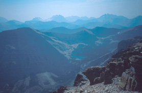 Lineham Lakes and Peaks in Glacier National Park (USA)