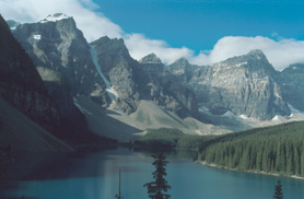 20-Dollar View at Moraine Lake