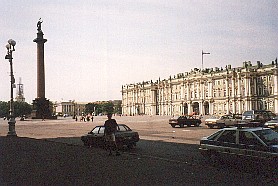 Winterpalast an der Nordseite des Schlossplatzes
